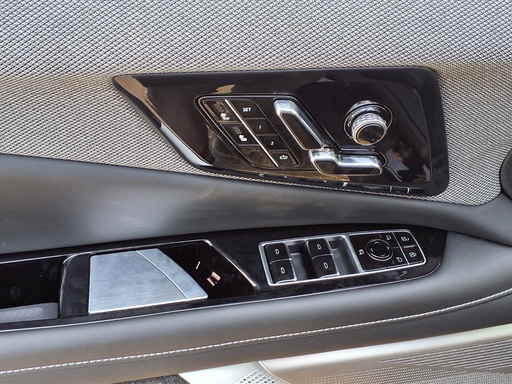 New 2026 Cadillac Optiq Sport 1 image 16