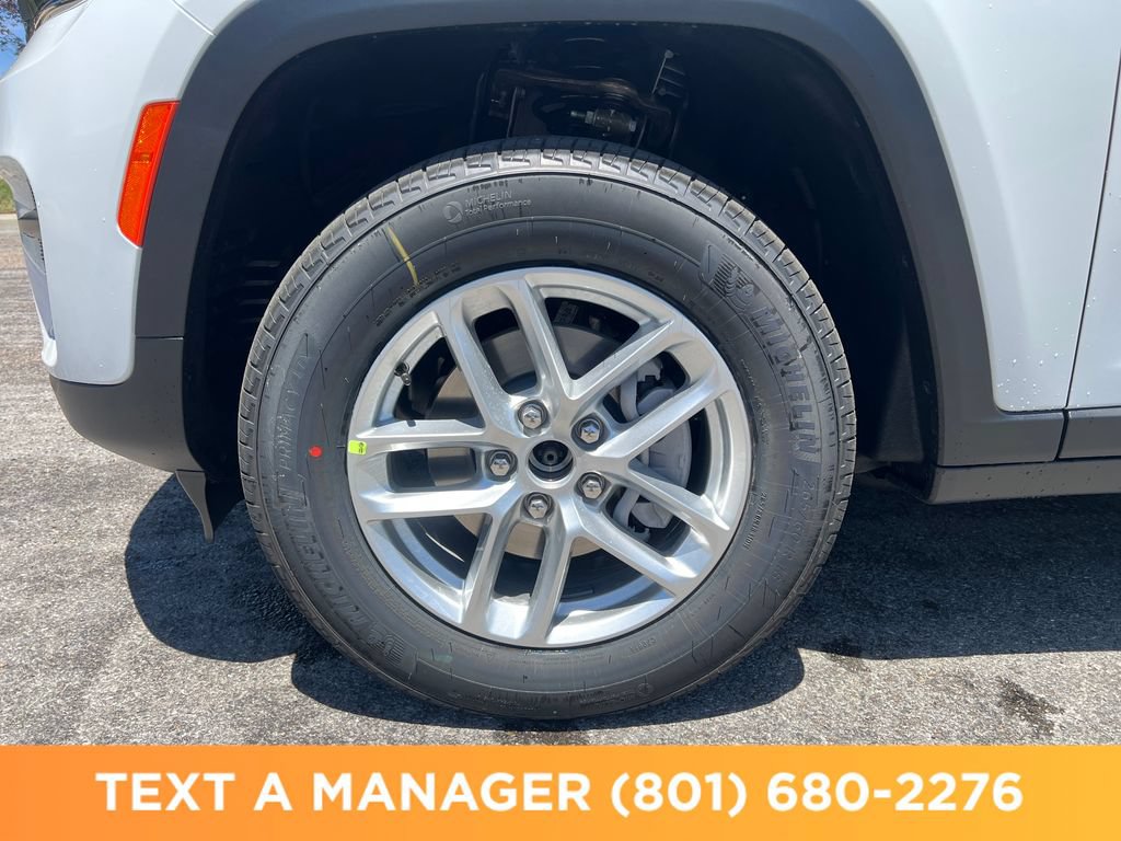 New 2026 Jeep Grand Cherokee Laredo X AWD/4WD image 25