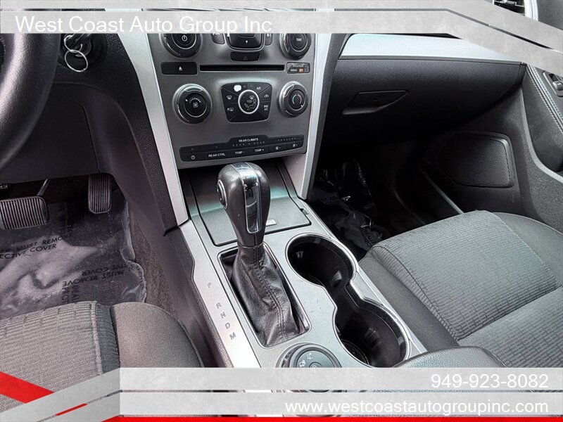 Used 2015 Ford Explorer XLT AWD/4WD image 17