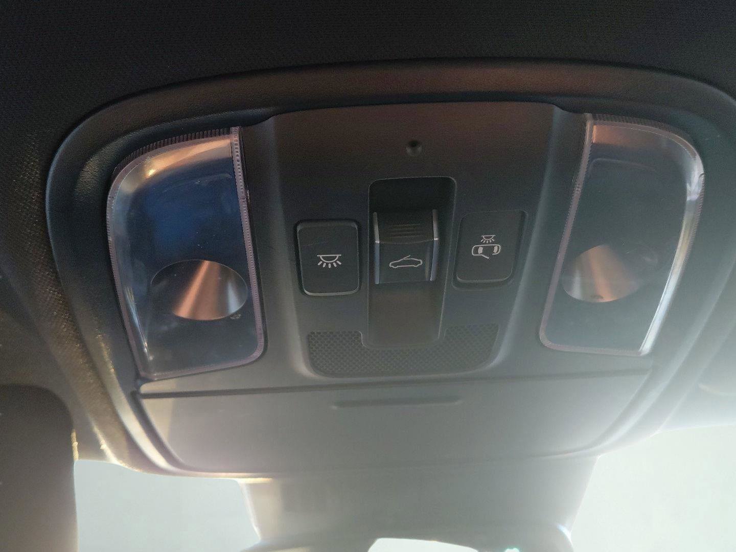 Used 2018 Kia Stinger GT2 image 31