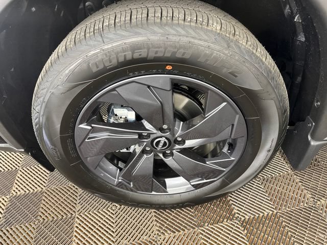 New 2026 Nissan Rogue SV AWD/4WD image 26