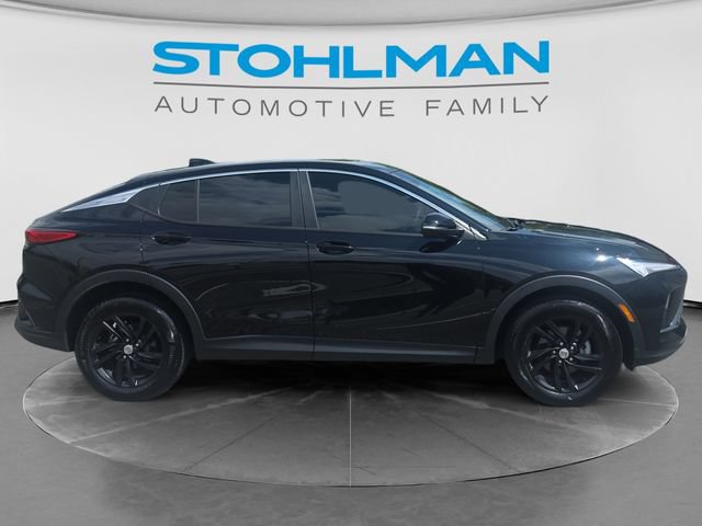Used 2024 Buick Envista Preferred w/ Advanced Safety Package FWD image 4