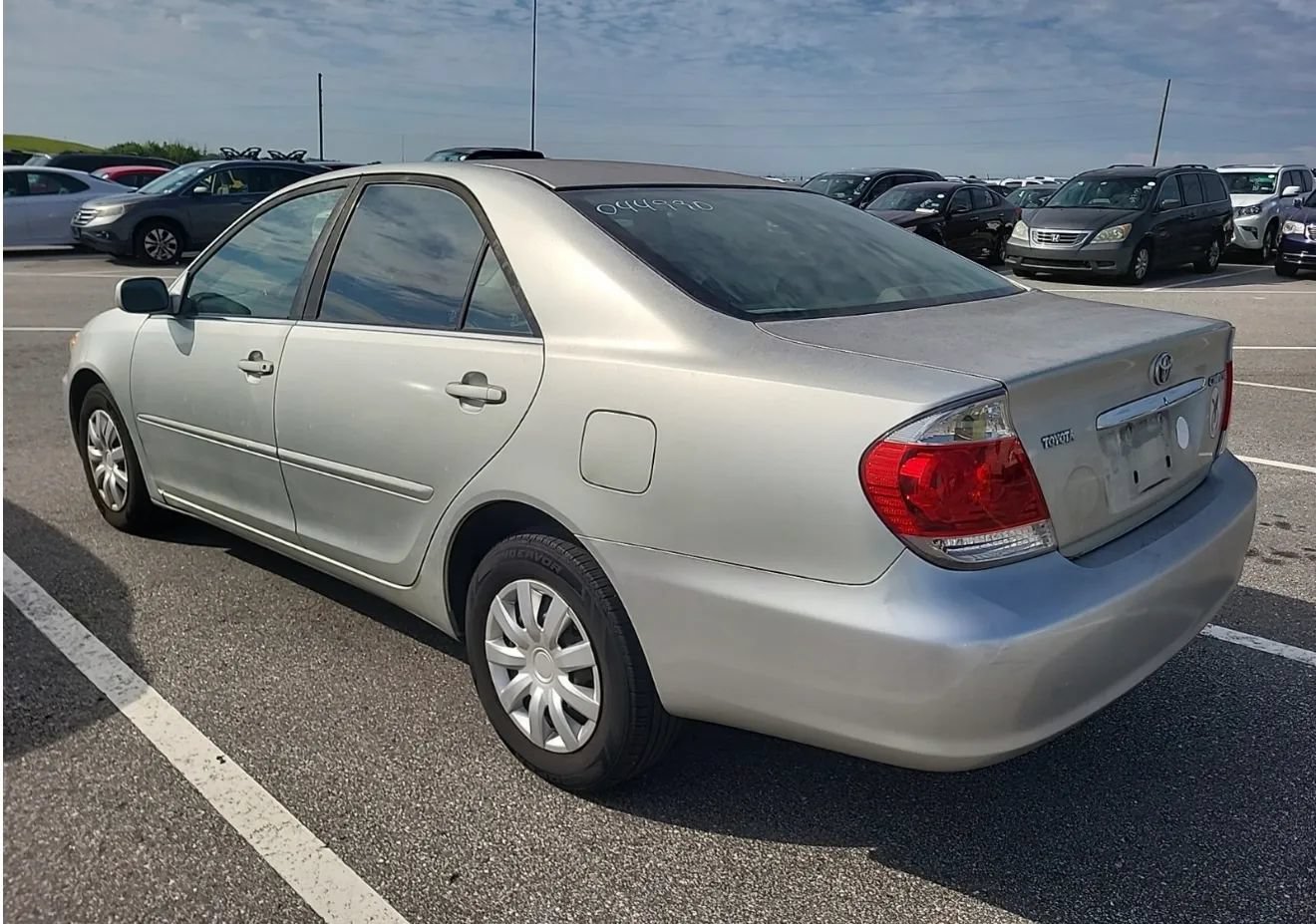Used 2006 Toyota Camry LE FWD image 2