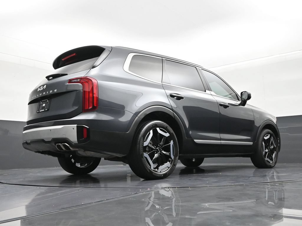 Used 2024 Kia Telluride S FWD image 24