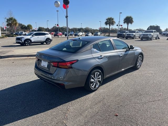 New 2025 Nissan Altima 2.5 S FWD image 9