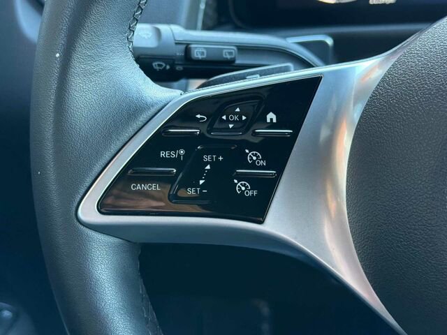 Certified 2025 Mercedes-Benz GLB 250 image 28