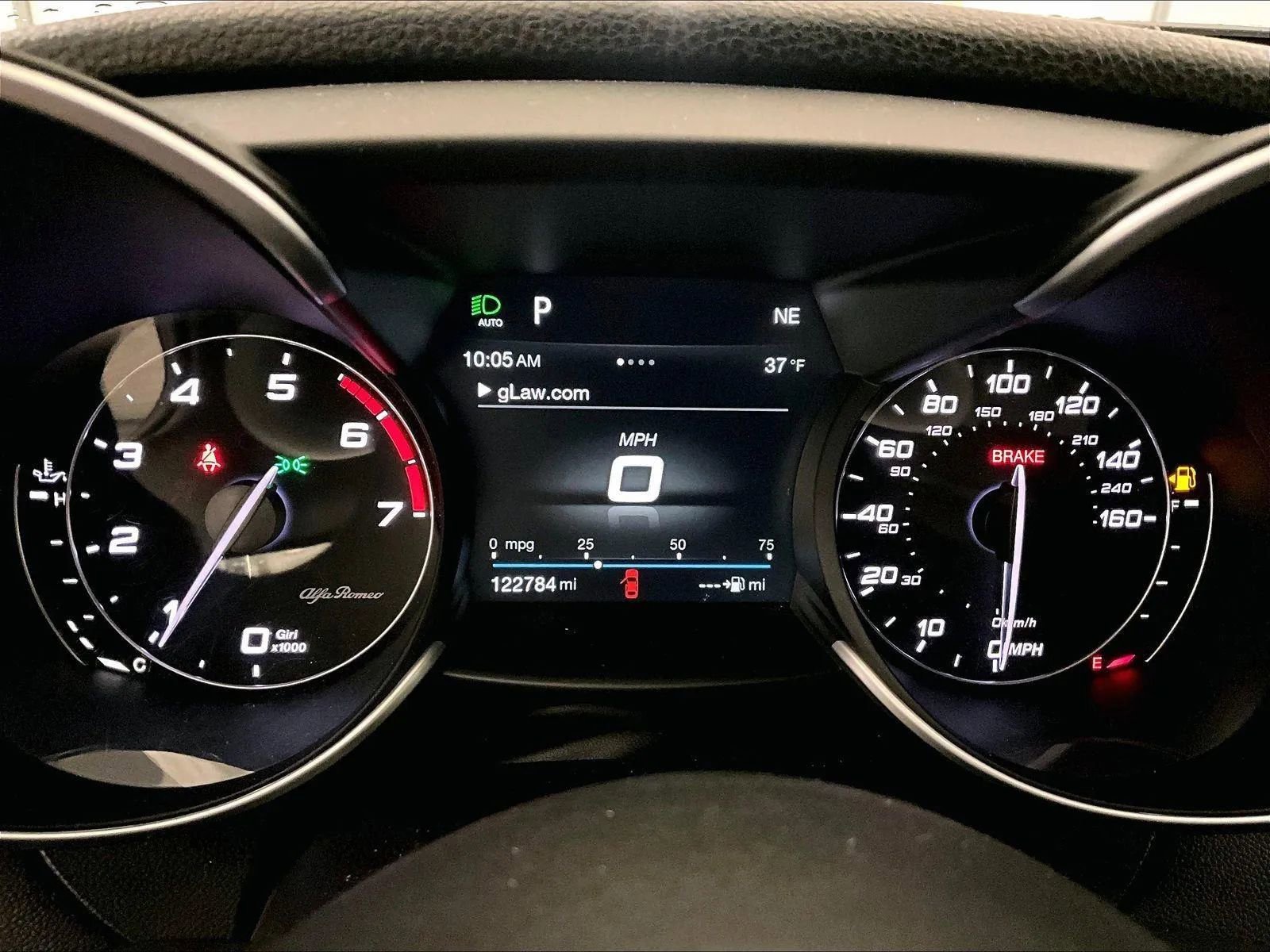 Used 2018 Alfa Romeo Giulia Ti RWD image 21