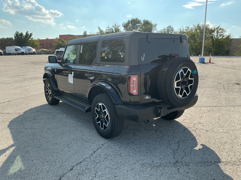 New 2026 Ford Bronco Outer Banks AWD/4WD image 3