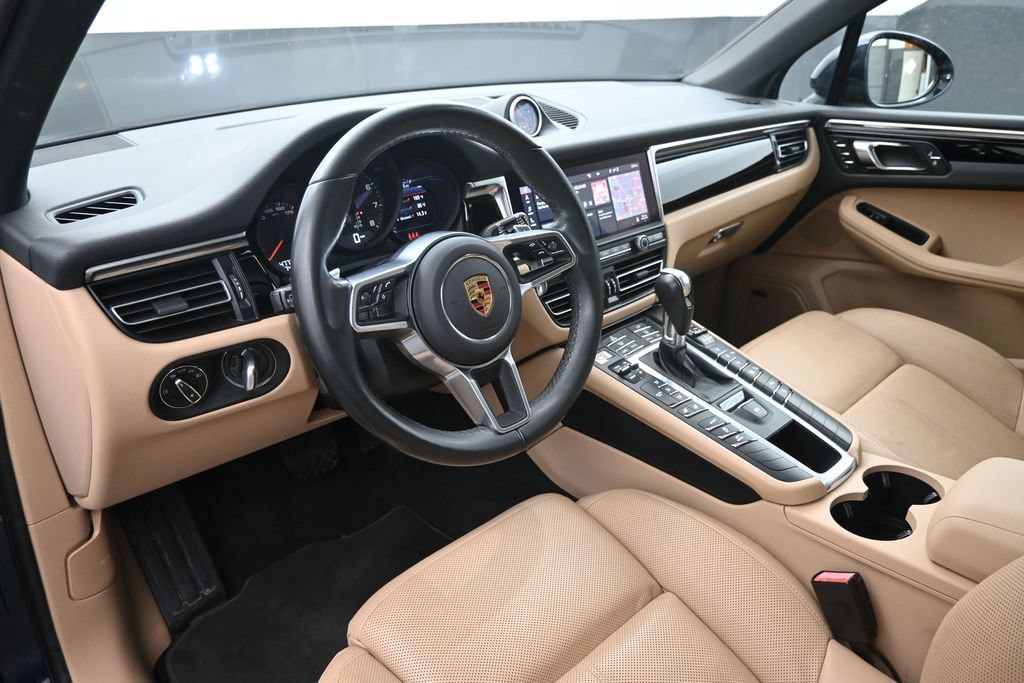 Certified 2021 Porsche Macan AWD/4WD image 4