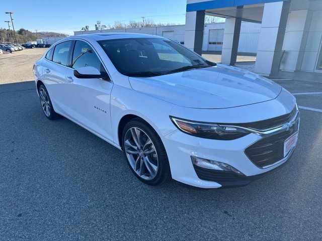 Used 2023 Chevrolet Malibu LT w/ Driver Confidence Package image 4