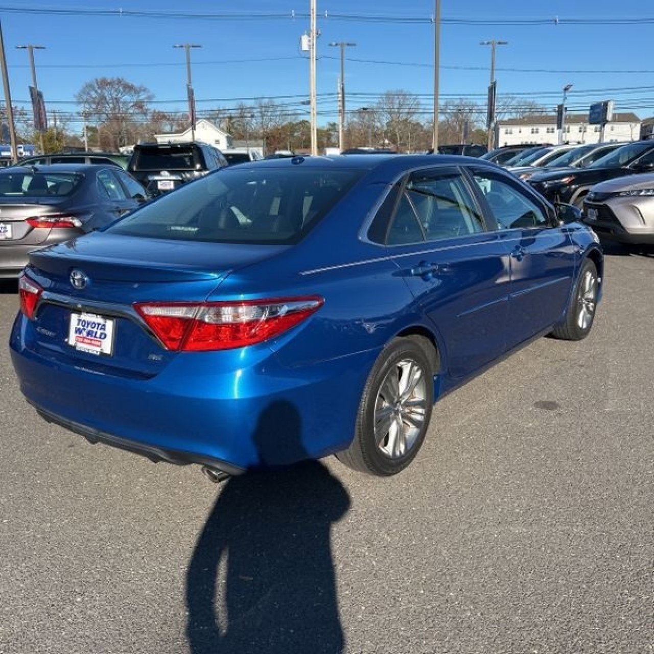 Used 2017 Toyota Camry SE image 7