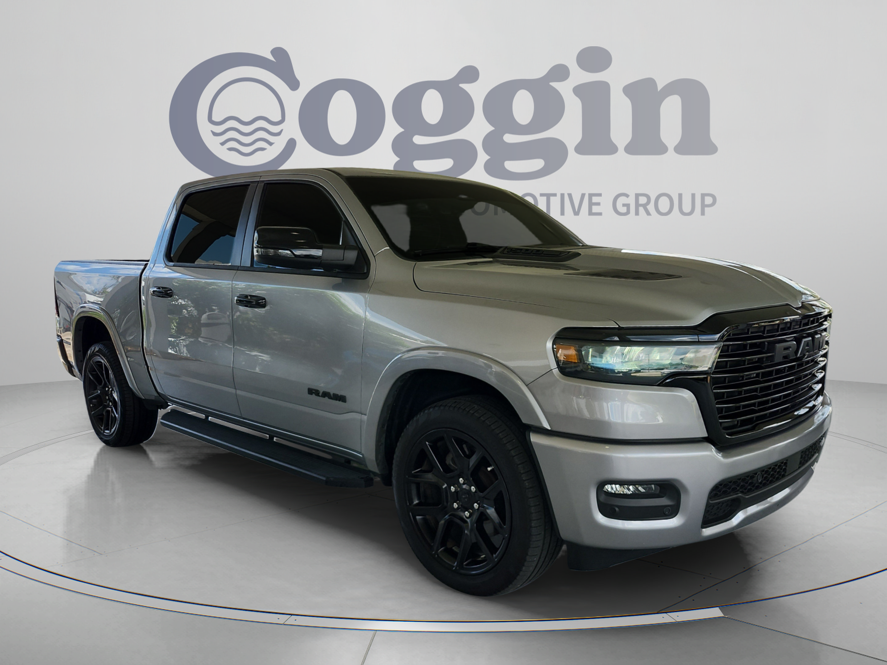 Used 2025 RAM 1500 Laramie w/ Night Edition AWD/4WD image 7