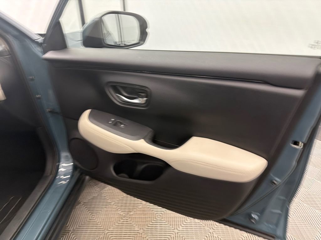 Used 2023 Honda HR-V LX image 14
