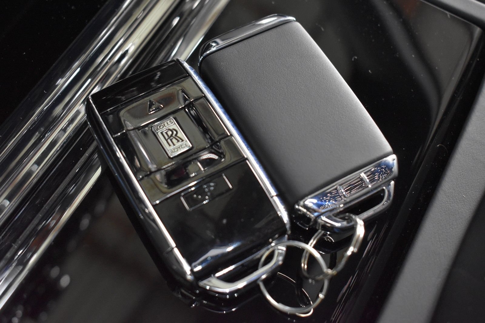 New 2027 Rolls-Royce Phantom Sedan RWD image 40