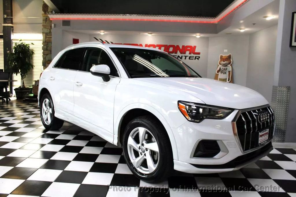 Used 2020 Audi Q3 2.0T Premium image 1