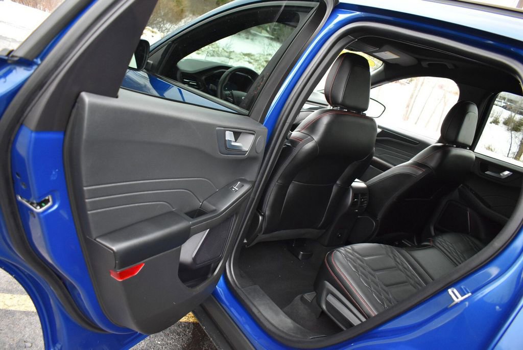 Used 2023 Ford Escape ST-Line Elite w/ Premium Technology Package image 28