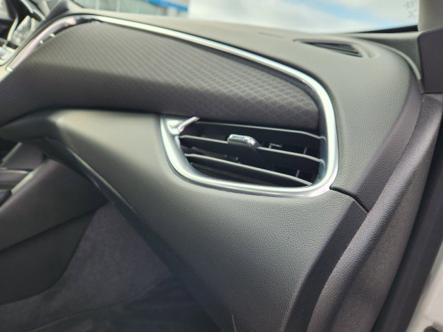 Used 2016 Chevrolet Malibu LT w/ Driver Confidence Package image 13