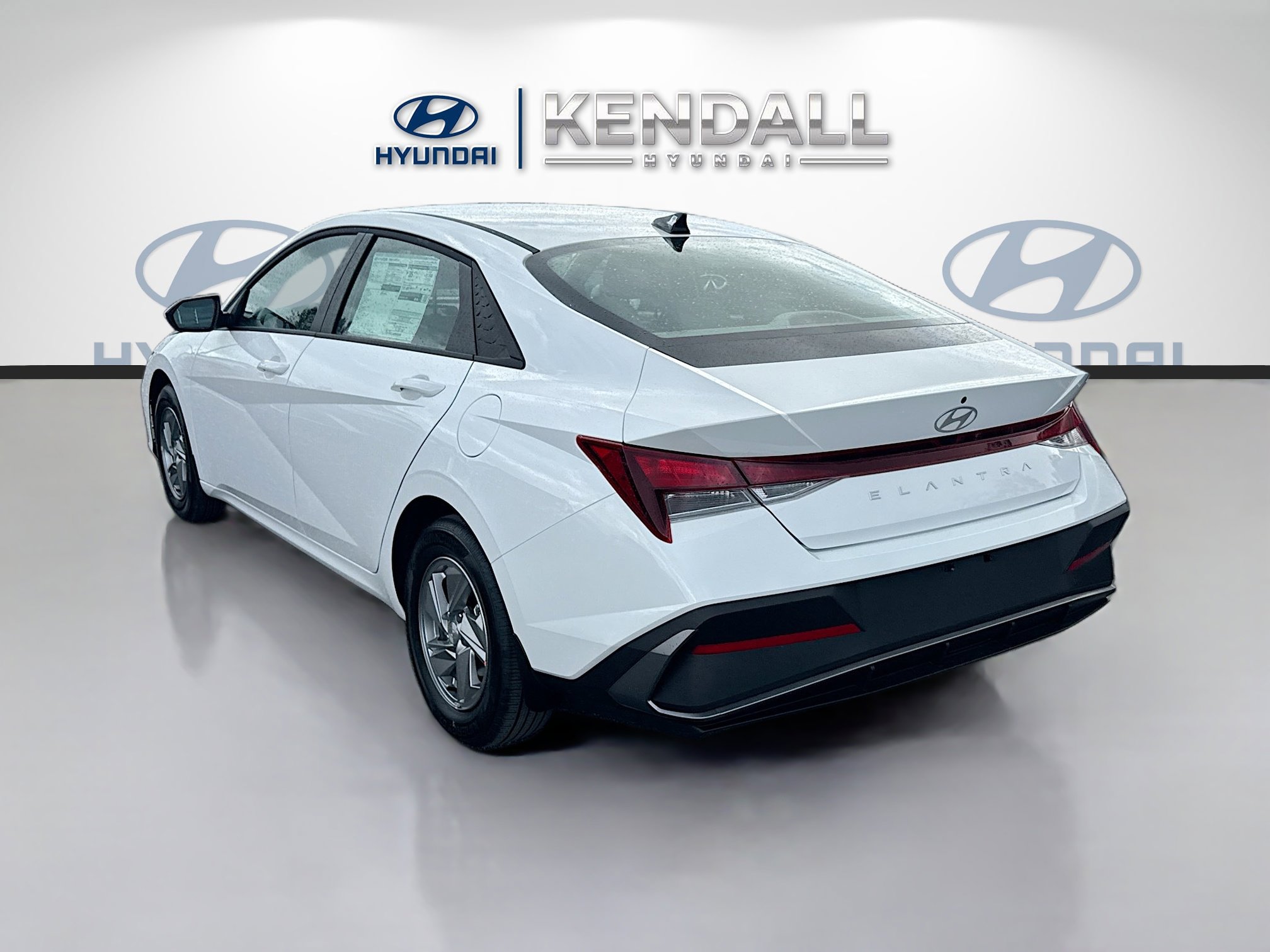 New 2026 Hyundai Elantra SE image 4