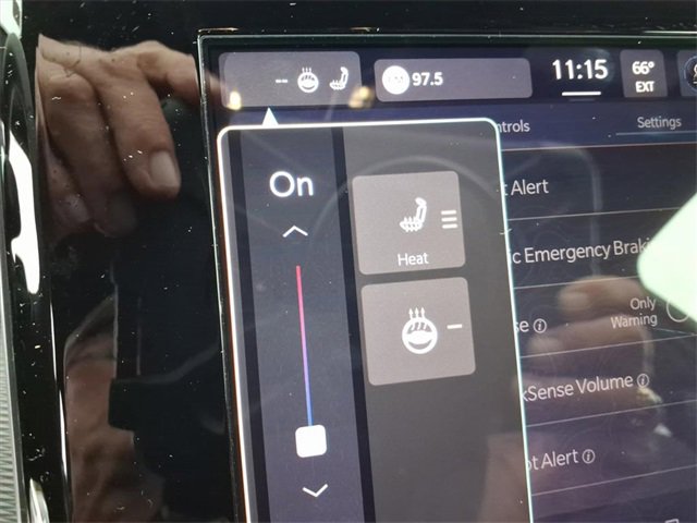 New 2025 Jeep Grand Cherokee L Altitude image 8