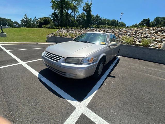 Used 1999 Toyota Camry LE FWD image 3