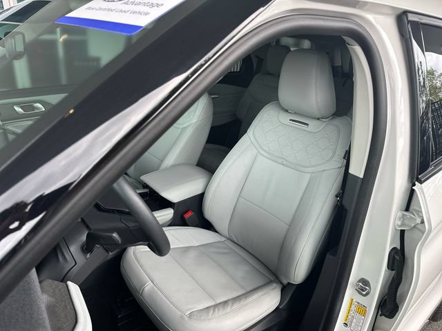 Certified 2026 Ford Explorer Platinum w/ LUX Leather Package AWD/4WD image 12