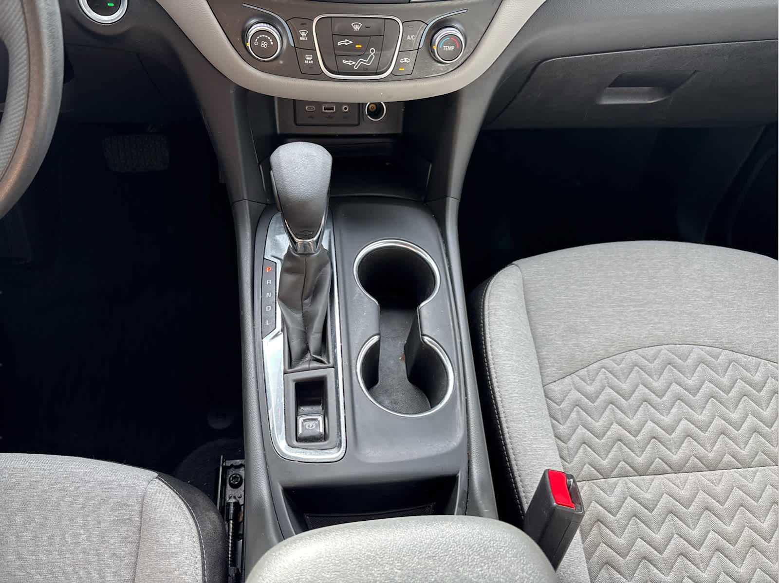 Used 2024 Chevrolet Equinox LS w/ LS Convenience Package image 21