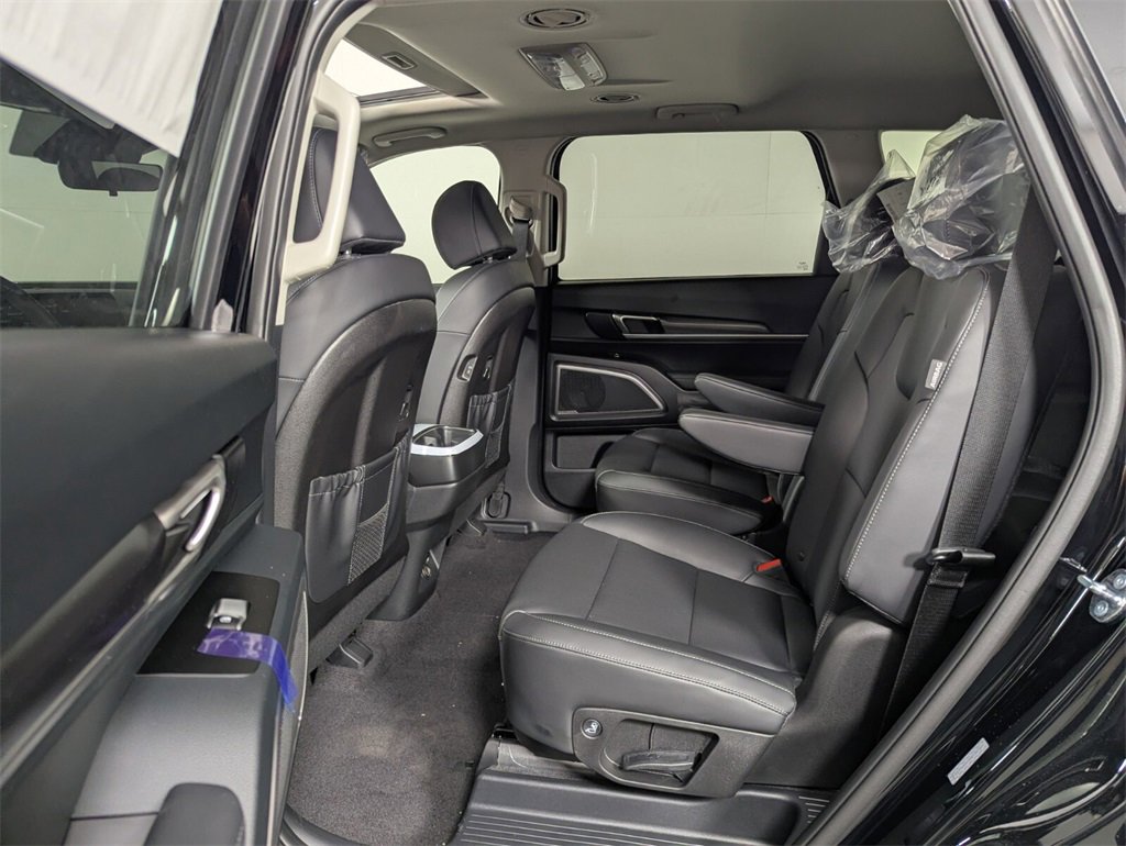 New 2025 Kia Telluride S image 23