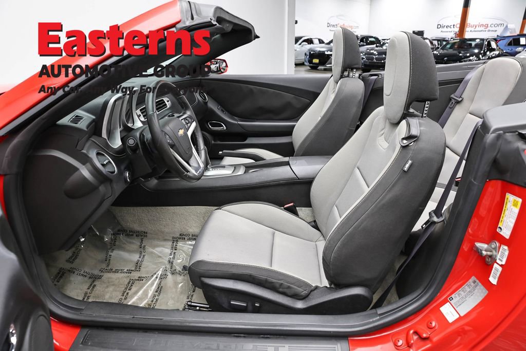Used 2015 Chevrolet Camaro LT RWD image 13