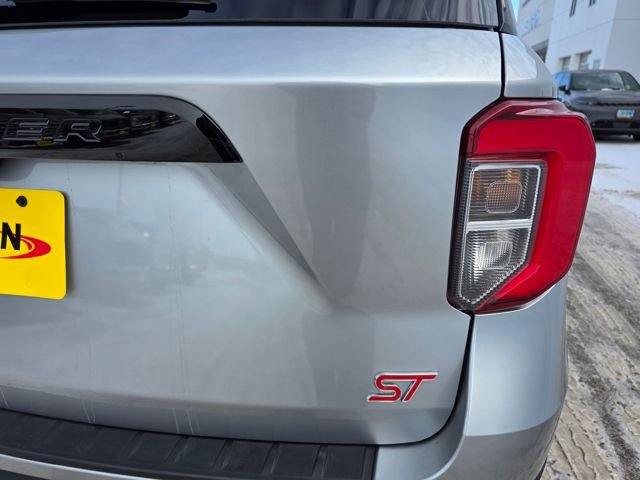 Used 2023 Ford Explorer ST w/ Equipment Group 401A image 10