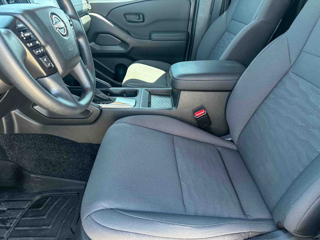 Used 2024 Nissan Frontier S image 12