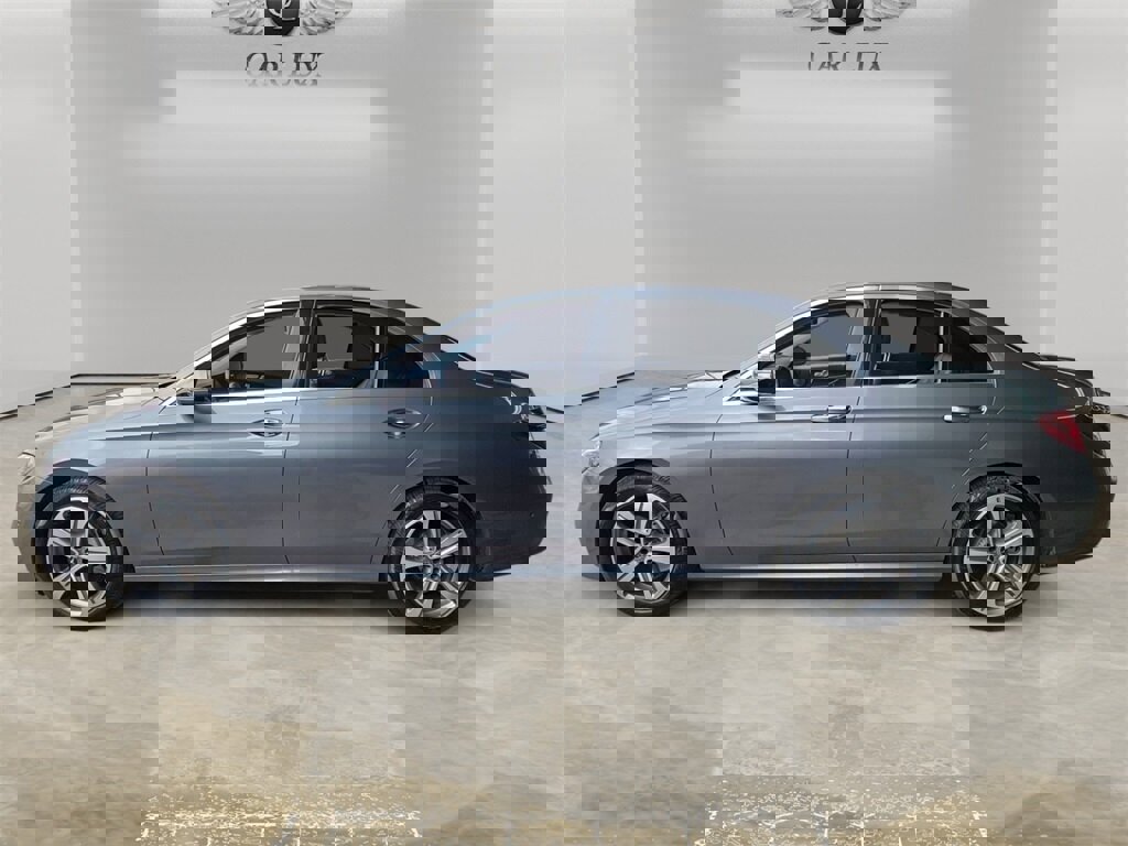 Used 2018 Mercedes-Benz E 300 w/ Premium 1 Package image 2