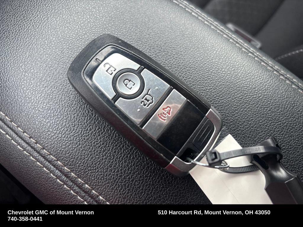 Used 2025 Ford Escape Active AWD/4WD image 30