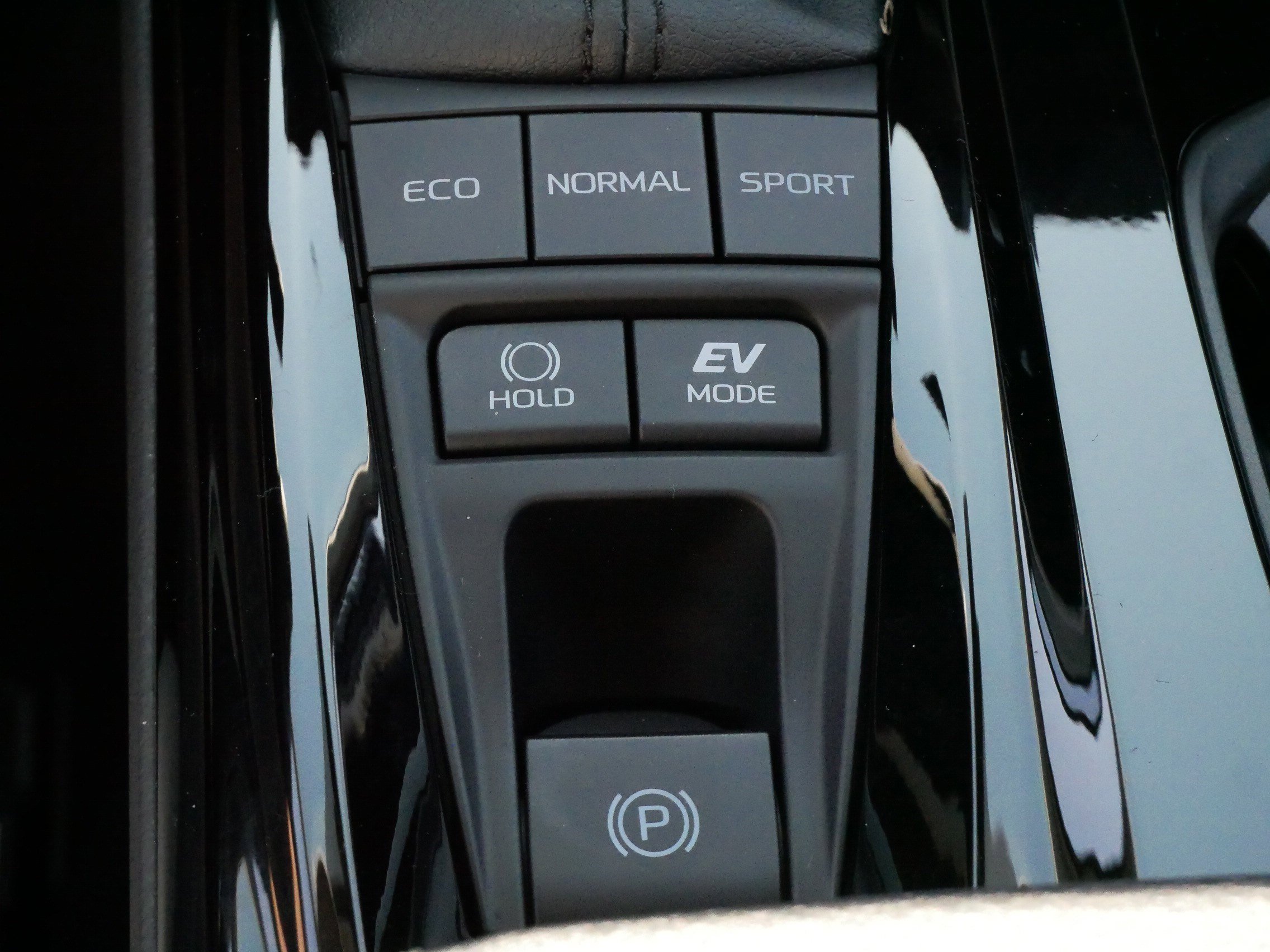 Certified 2026 Toyota Camry XLE w/ Premium Plus Package AWD/4WD image 27
