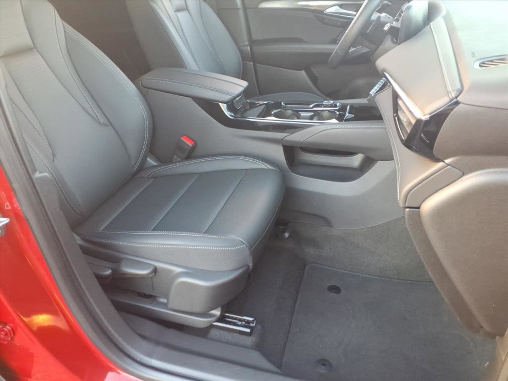 Certified 2025 Buick Envision Preferred image 12