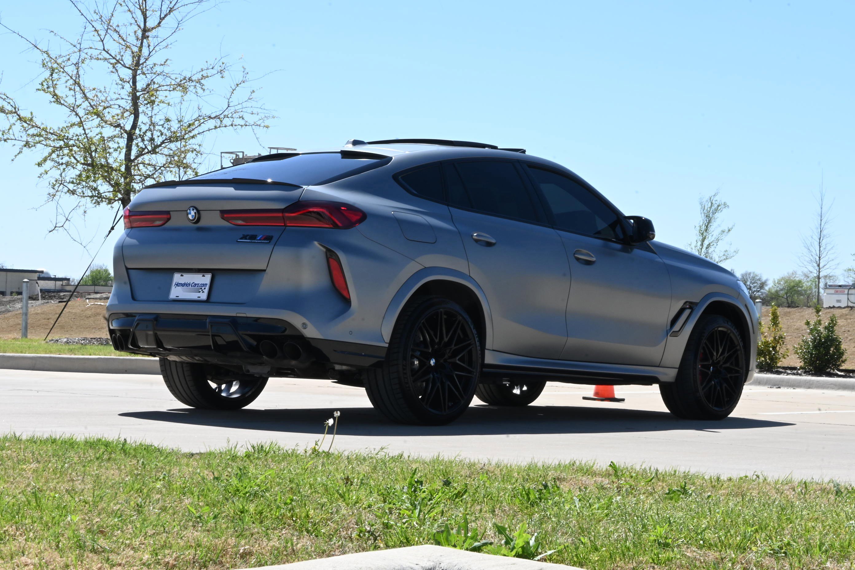 Used 2026 BMW X6 M Competition w/ Executive Package image 9