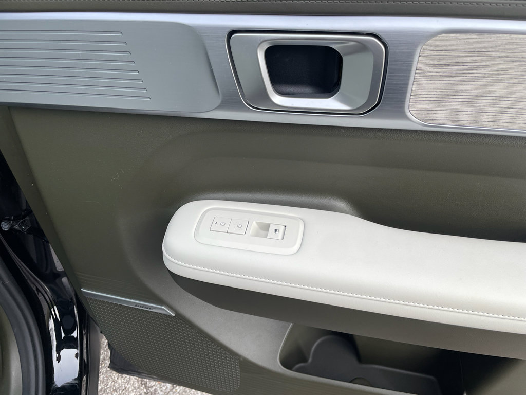 Used 2025 Hyundai Santa Fe Calligraphy image 29