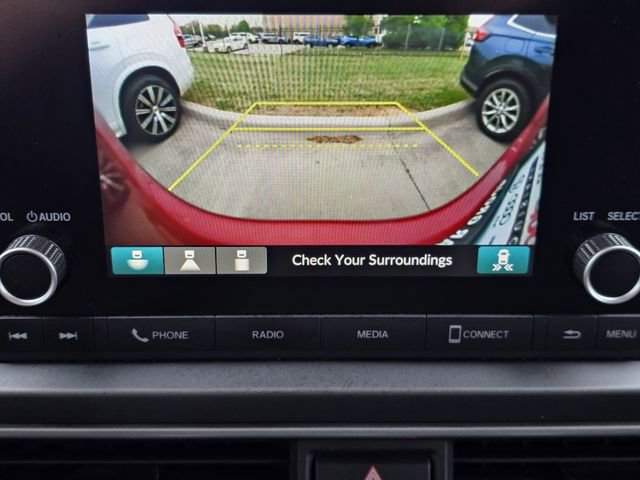 Used 2025 Honda Pilot Sport image 17