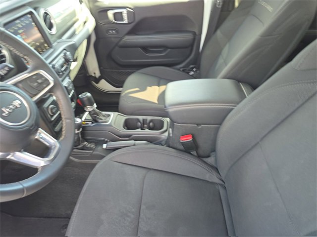 Used 2023 Jeep Gladiator Overland image 17