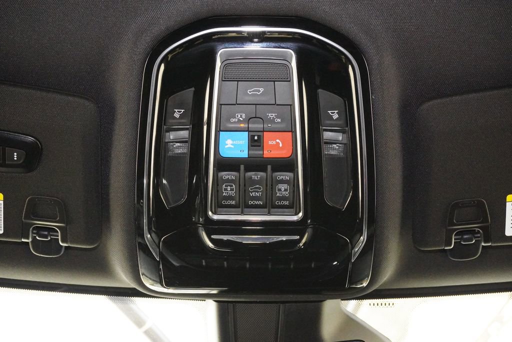 Used 2024 Jeep Grand Cherokee Overland AWD/4WD image 19