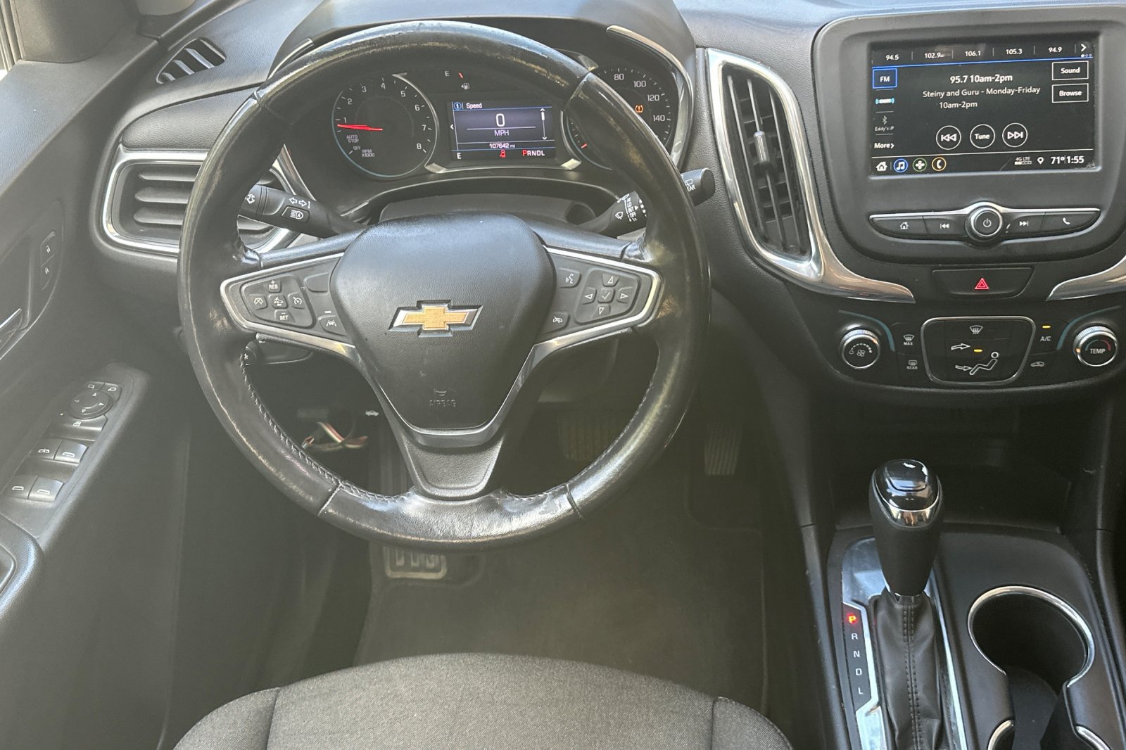 Used 2019 Chevrolet Equinox LT FWD image 17