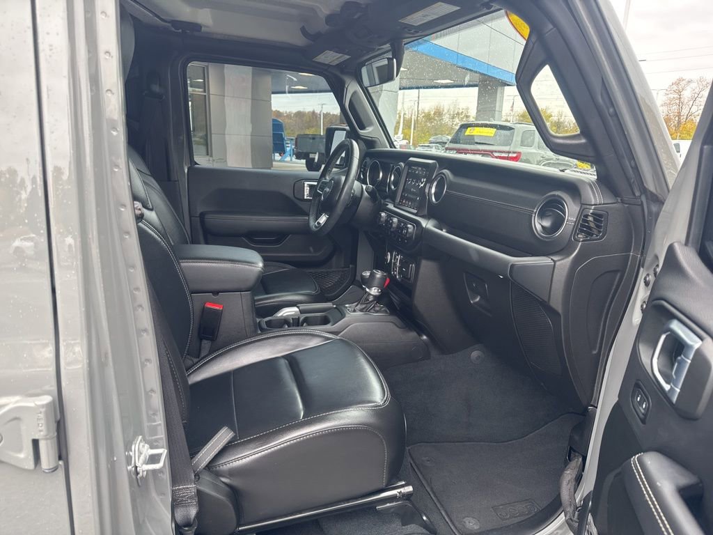 Used 2022 Jeep Wrangler Unlimited Sahara w/ Cold Weather Group image 36
