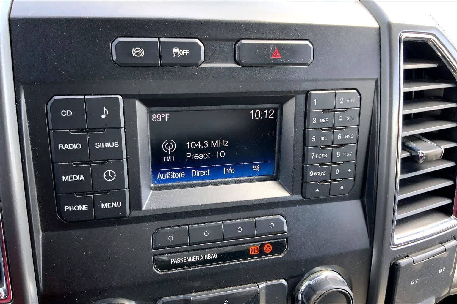 Used 2017 Ford F550 4x4 Regular Cab Super Duty image 25
