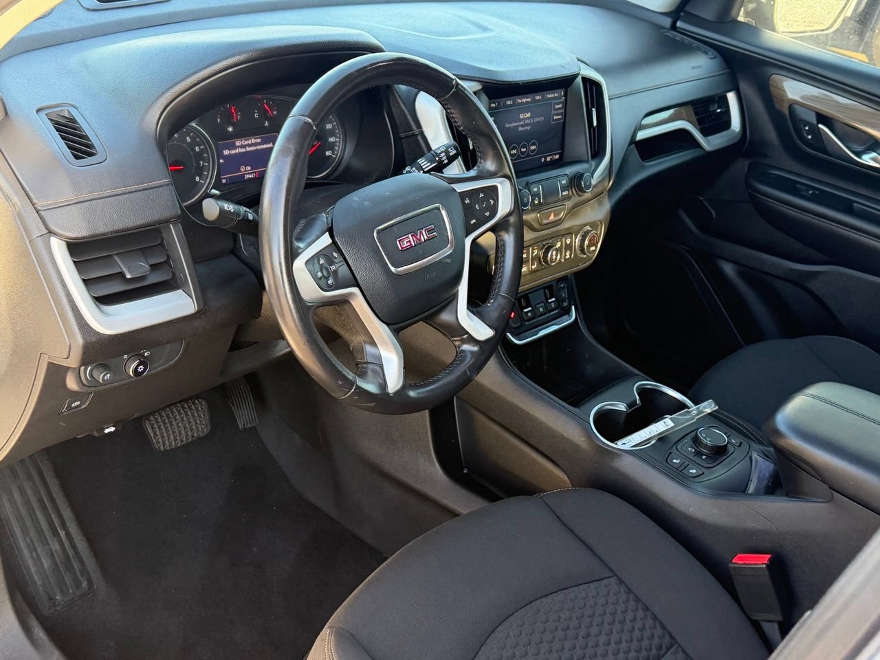 Used 2020 GMC Terrain SLE w/ Driver Convenience Package FWD image 15