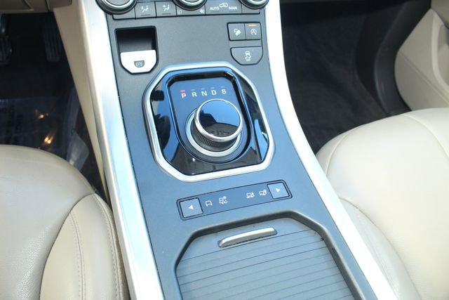 Used 2017 Land Rover Range Rover Evoque SE image 15