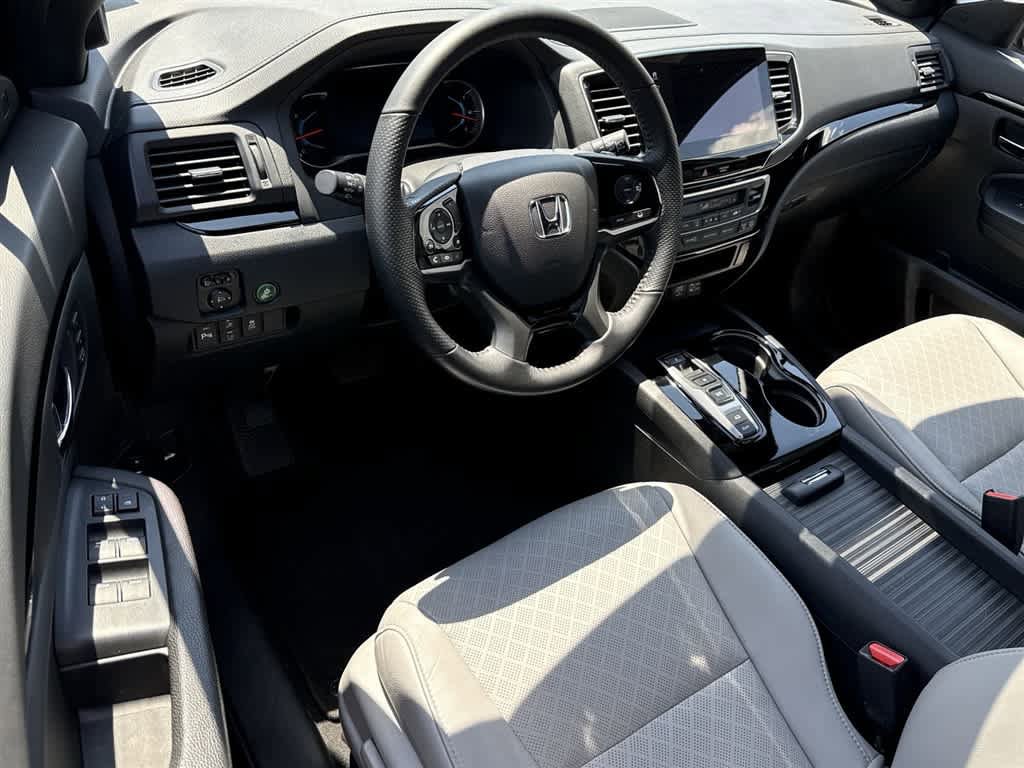 Certified 2020 Honda Passport Touring image 14