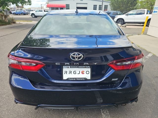 Used 2022 Toyota Camry SE FWD image 6