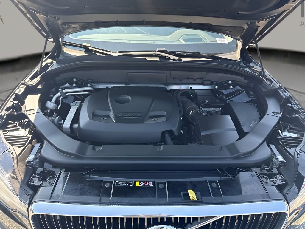 Used 2018 Volvo XC60 T6 Momentum w/ Convenience Package AWD/4WD image 26