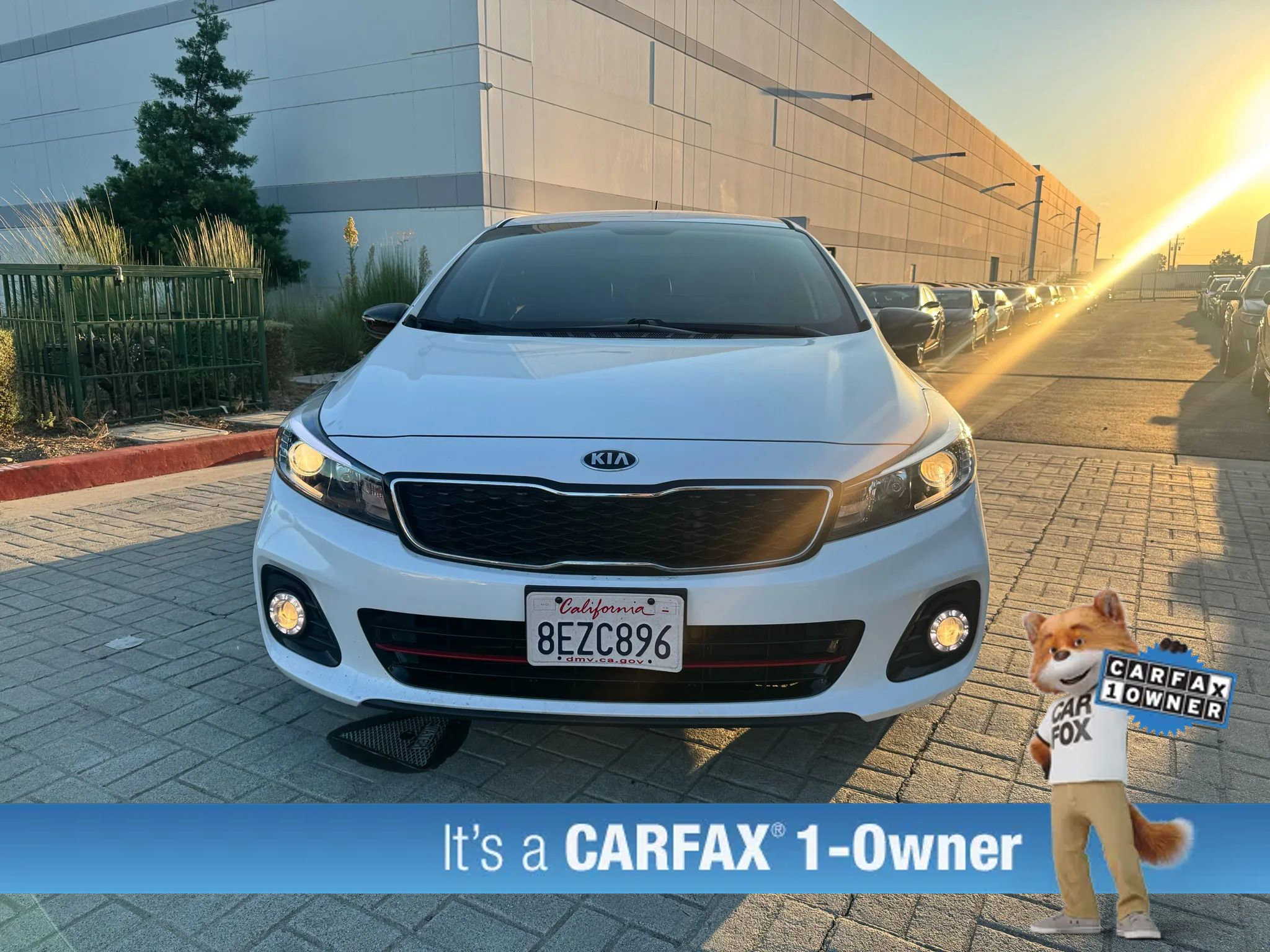 Used 2018 Kia Forte SX image 2