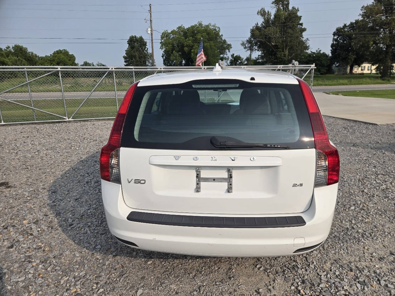 Used 2010 Volvo V50 2.4i FWD image 5