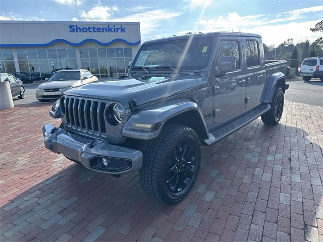 Used 2022 Jeep Gladiator Overland image 1